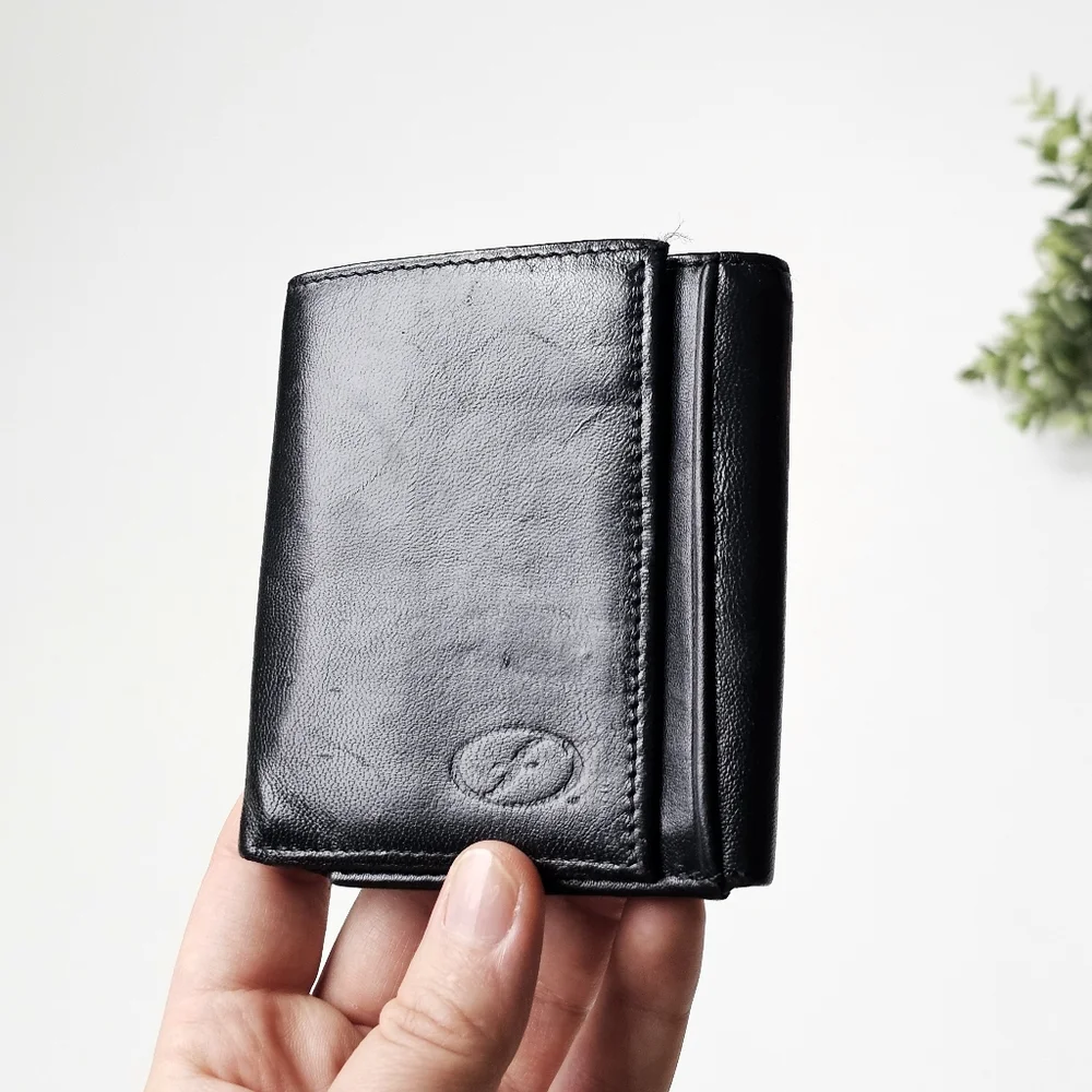 Vintage 80s Rolfs Soft Genuine Leather Black Trifold Wallet Men’s ID Window